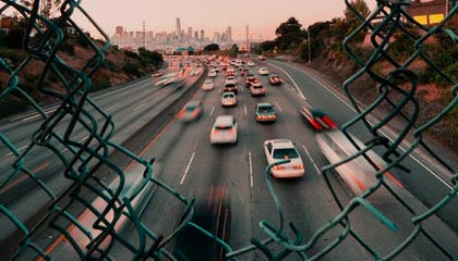 巴音郭楞蒙古伴游，定制QQ：3494206190微信：act1322